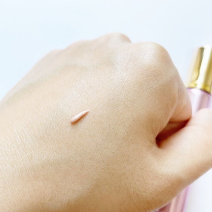 BOBBI BROWN フェイス ハイライターのクチコミ「
BOBBI BROWNの
グロウイングピンクコレクションに登場した
フェイスハイライター。
.....」(3枚目)