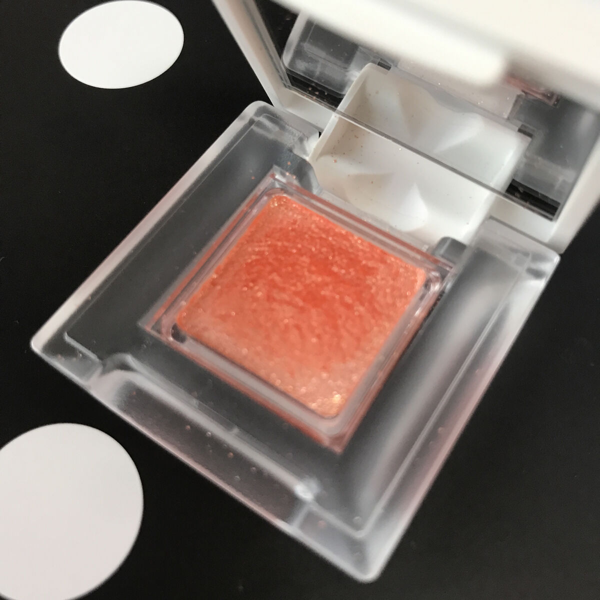 アイカラー プレイフル VI04/エレガンス クルーズ/単色アイシャドウを使ったクチコミ（3枚目）