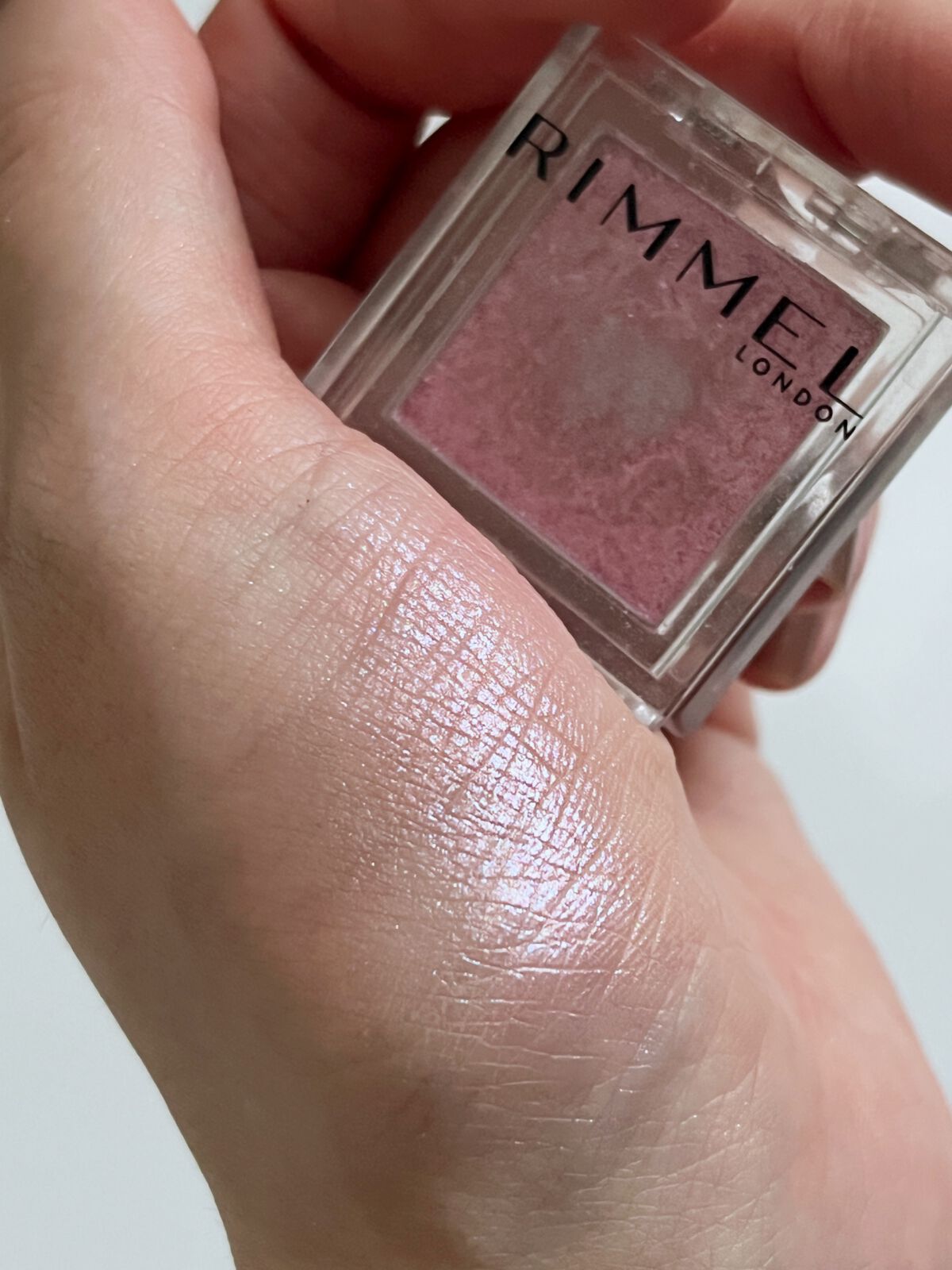 オーマイグロス/リンメル ロンドン/リップグロスを使ったクチコミ（2枚目）