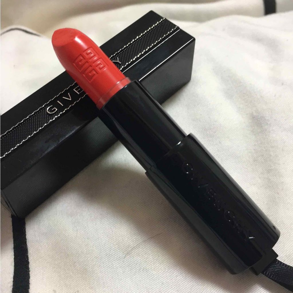 ルージュ・アンテルディ/GIVENCHY/口紅を使ったクチコミ（2枚目）