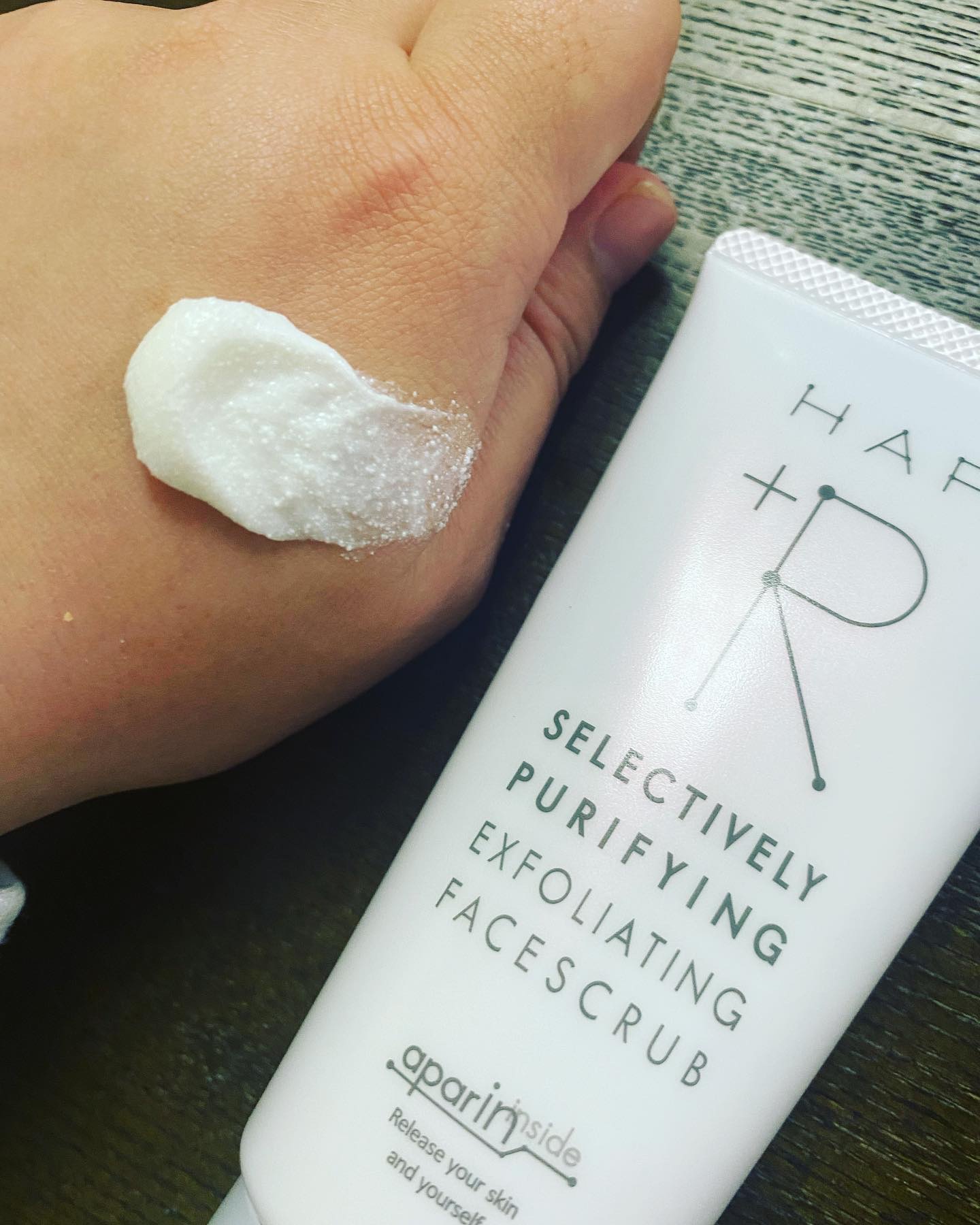 フェイススクラブ /HAP＋R/スクラブ・ゴマージュを使ったクチコミ（2枚目）