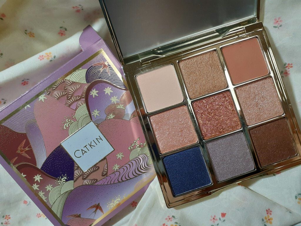 まいこ on LIPS 「キラキラチャイコスピンク系ブラウンが本当にかわいいネイビーも使..」(2枚目)