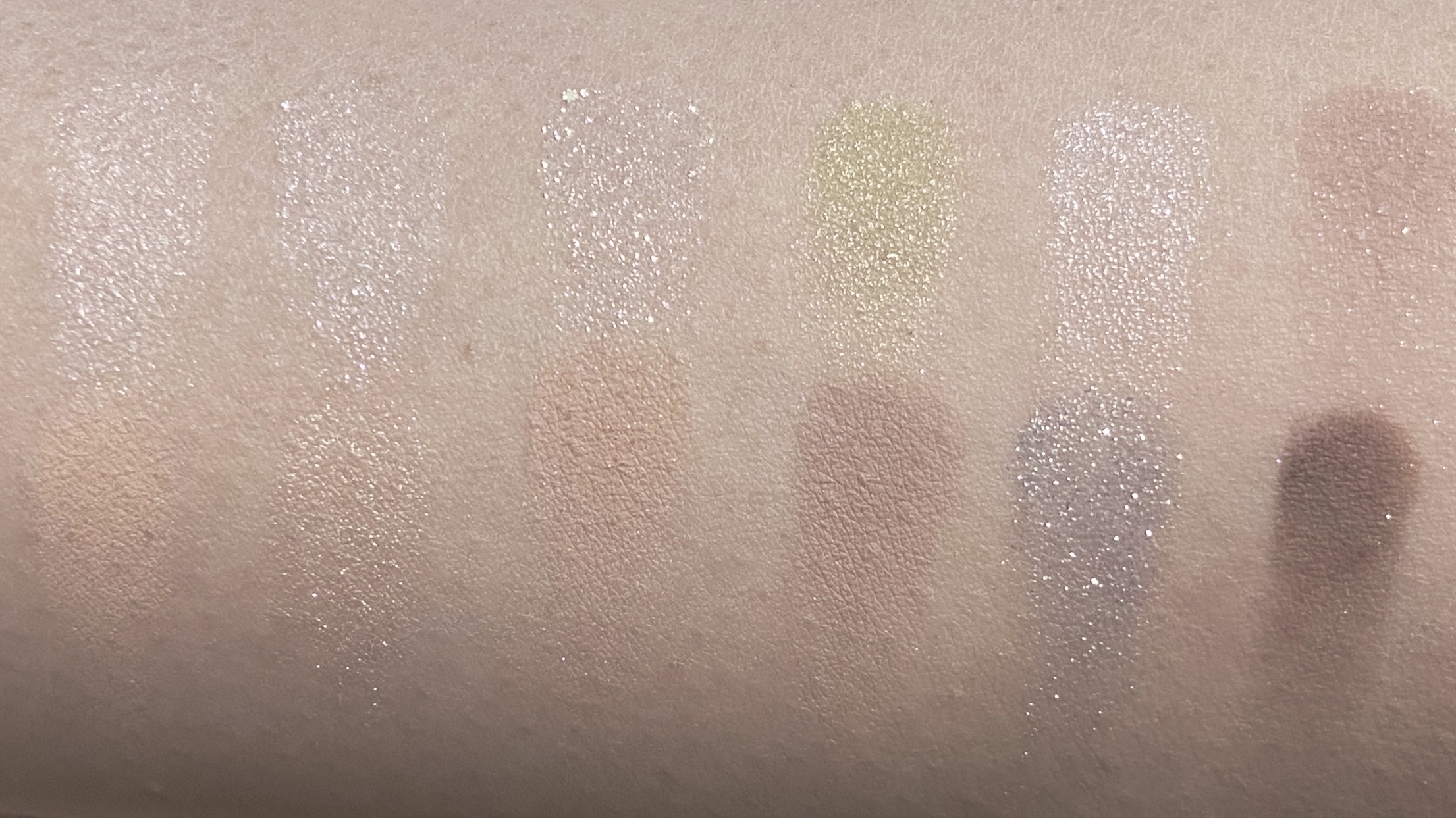 エクスプローラ12色 動物アイシャドウパレット/PERFECT DIARY/アイシャドウパレットを使ったクチコミ（3枚目）