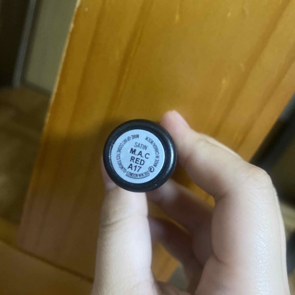 fabulous_sounds_74m on LIPS 「メルカリで買ったんですけどこれ本物ですかね…お恥ずかしながら自..」(1枚目)