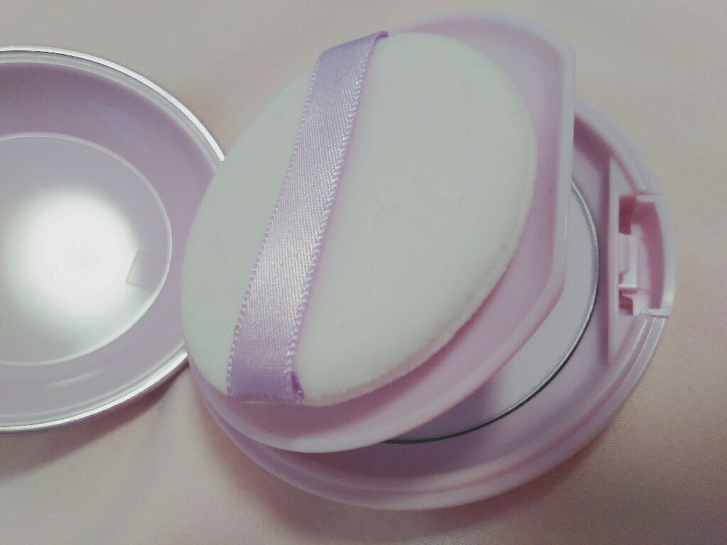 パラソーラ イルミスキン フェイスパウダー UV/ナリスアップ/プレストパウダーを使ったクチコミ（2枚目）