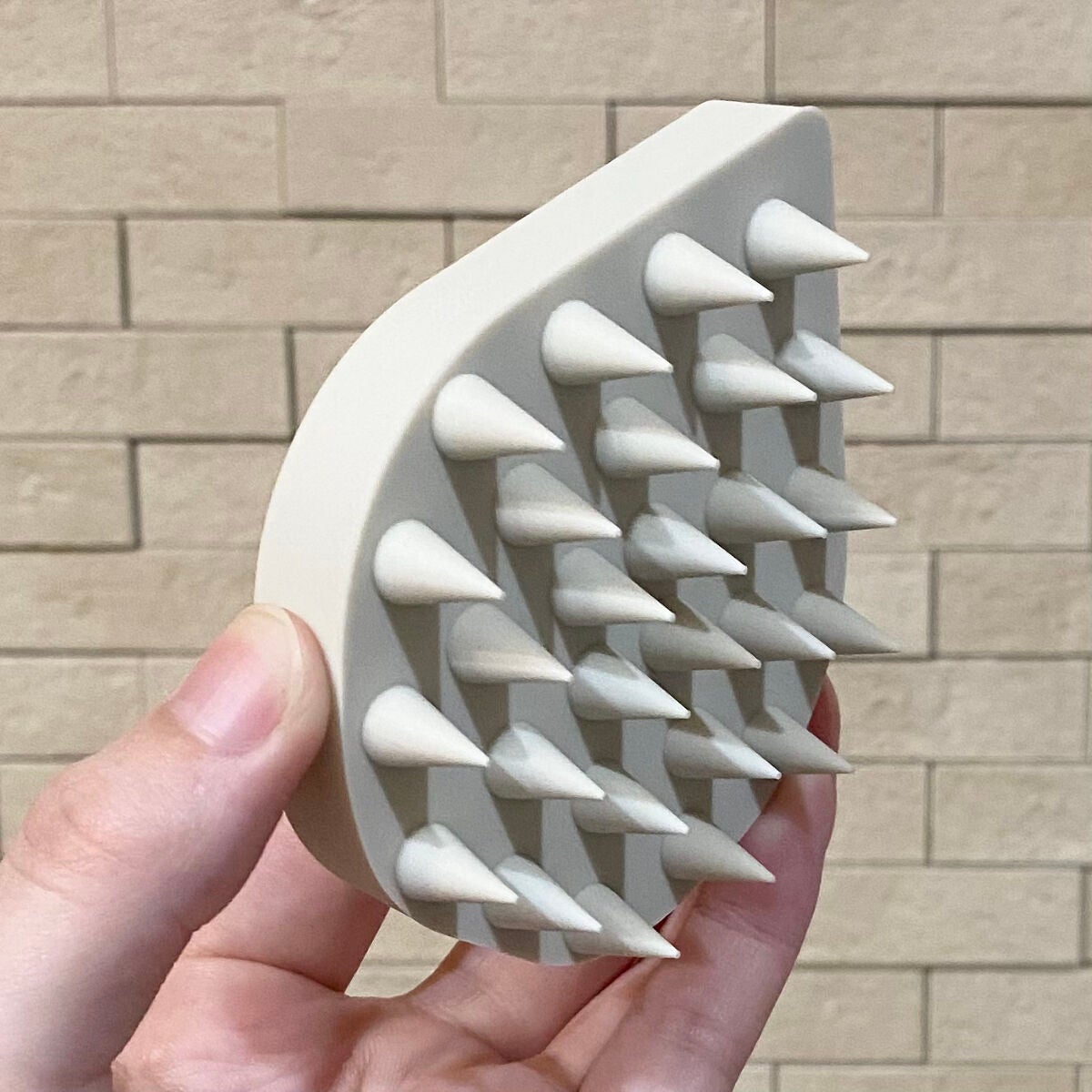 リラクシングマッサージブラシ/エトヴォス/スカルプブラシを使ったクチコミ(3枚目)