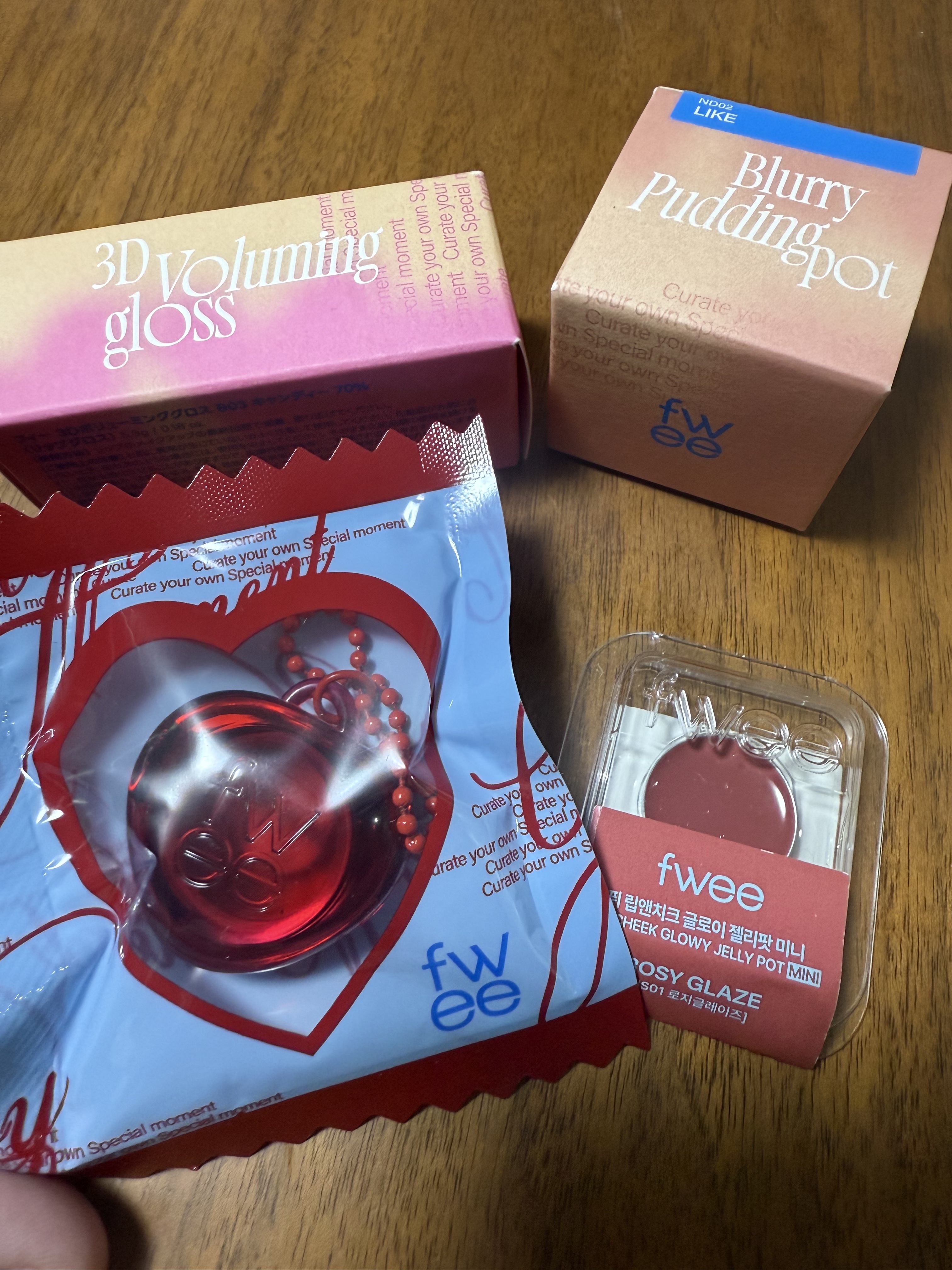 リップアンドチーク ブラーリープリンポット/fwee/口紅を使ったクチコミ（1枚目）