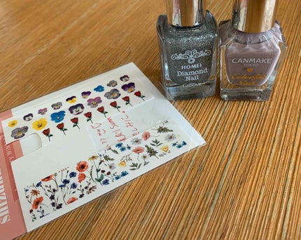 カラフルネイルズ/キャンメイク/マニキュアを使ったクチコミ(2枚目)