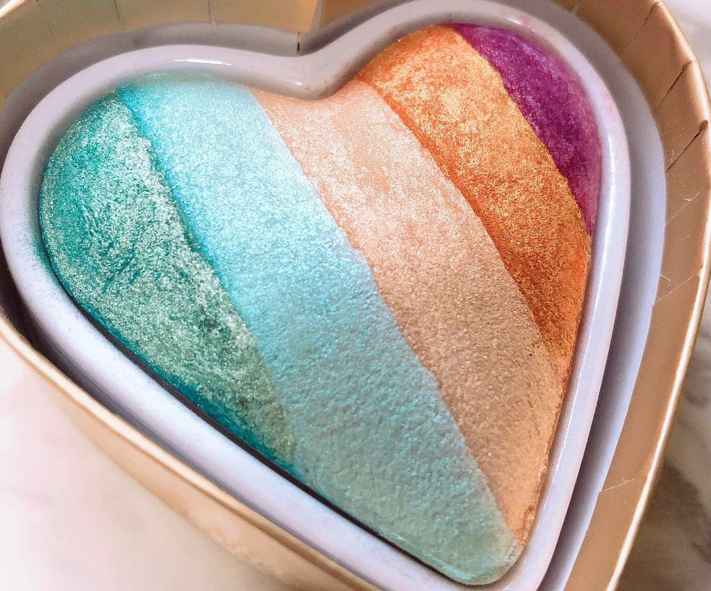 ハートハイライター マーメイドハート/MAKEUP REVOLUTION/パウダーハイライトを使ったクチコミ（2枚目）