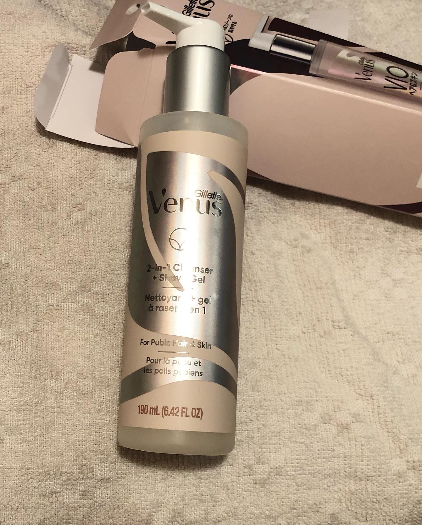 ヴィーナス VIO ヘア&スキン 2イン1クレンザー＋シェーブジェル/Gillette Venus/ムダ毛ケアを使ったクチコミ（3枚目）