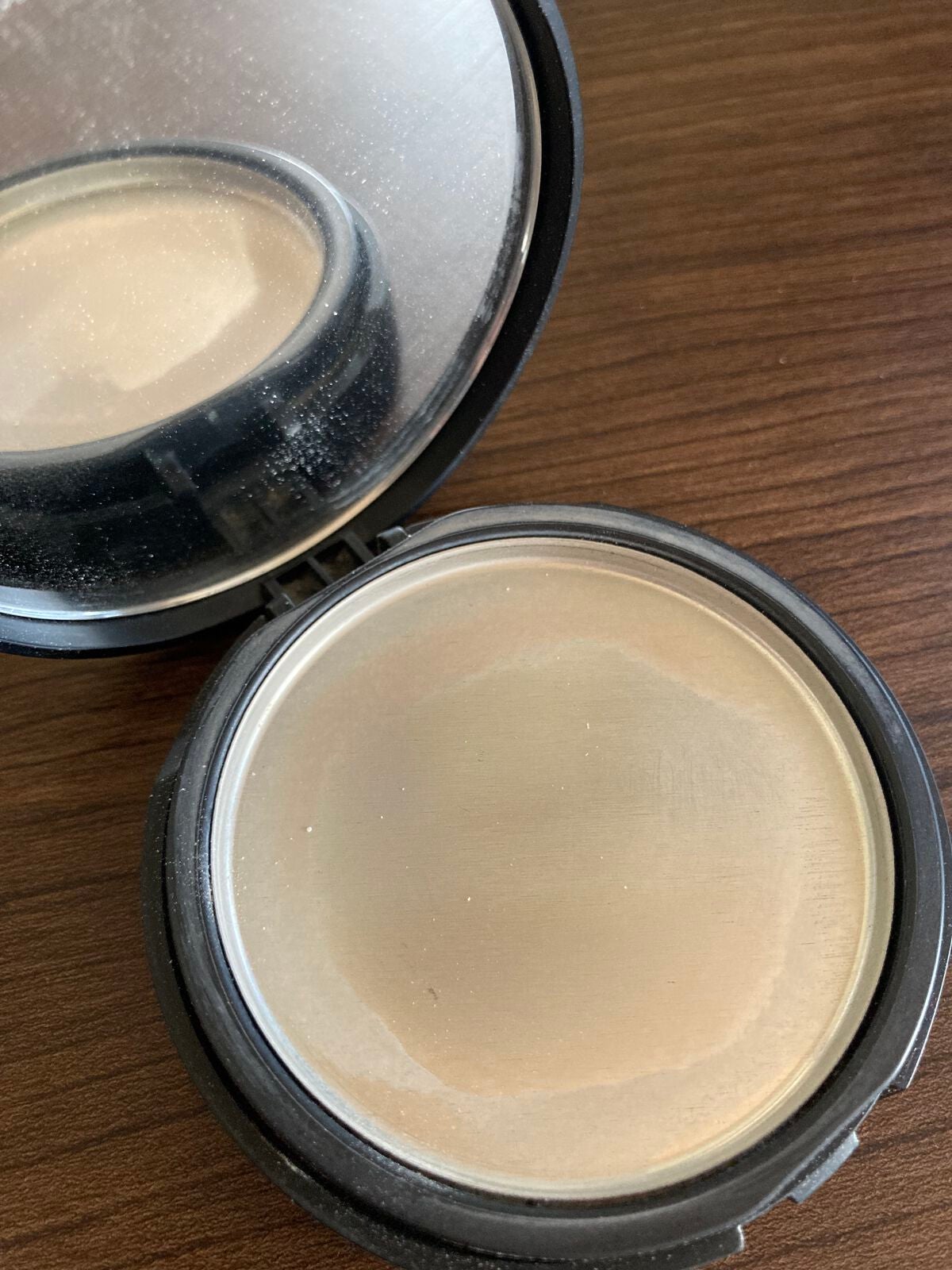 オリジナル ミネラルベール プレスト パウダー/bareMinerals/プレストパウダーを使ったクチコミ(4枚目)