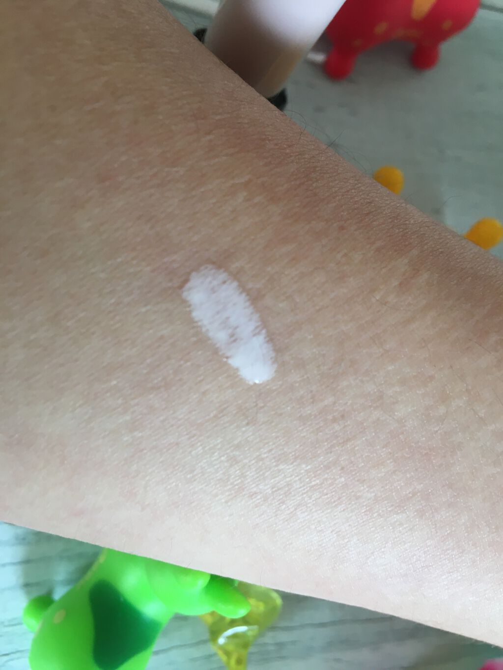 ROYAL ローヤルアイム リピのクチコミ「モニターさせていただきました。

腫れぼったい目元がコンプレックスな私。
コレを使ったら簡単に.....」（3枚目）