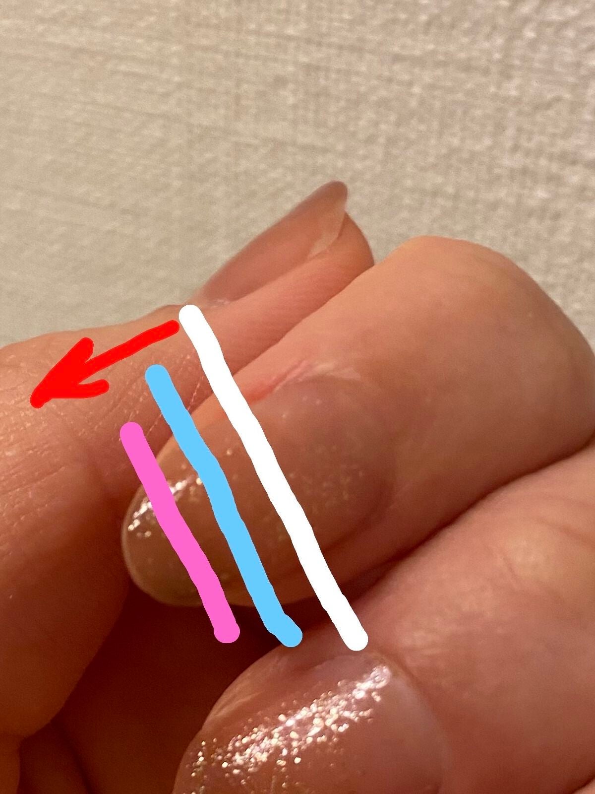 主食はお肉 フォロバ on LIPS 「ネイル一本でグラデーション‼️✼••┈┈••✼••┈┈••✼•..」(5枚目)