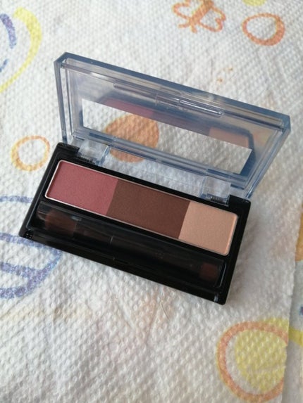 パウダーアイブロウX 01 PINK BROWN/KiSS/パウダーアイブロウの画像