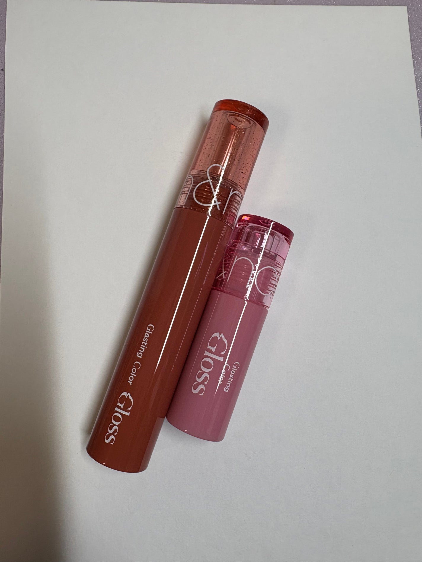 グラスティングカラーグロス リミテッドスパークリングエディション/rom&nd/リップグロスを使ったクチコミ(2枚目)