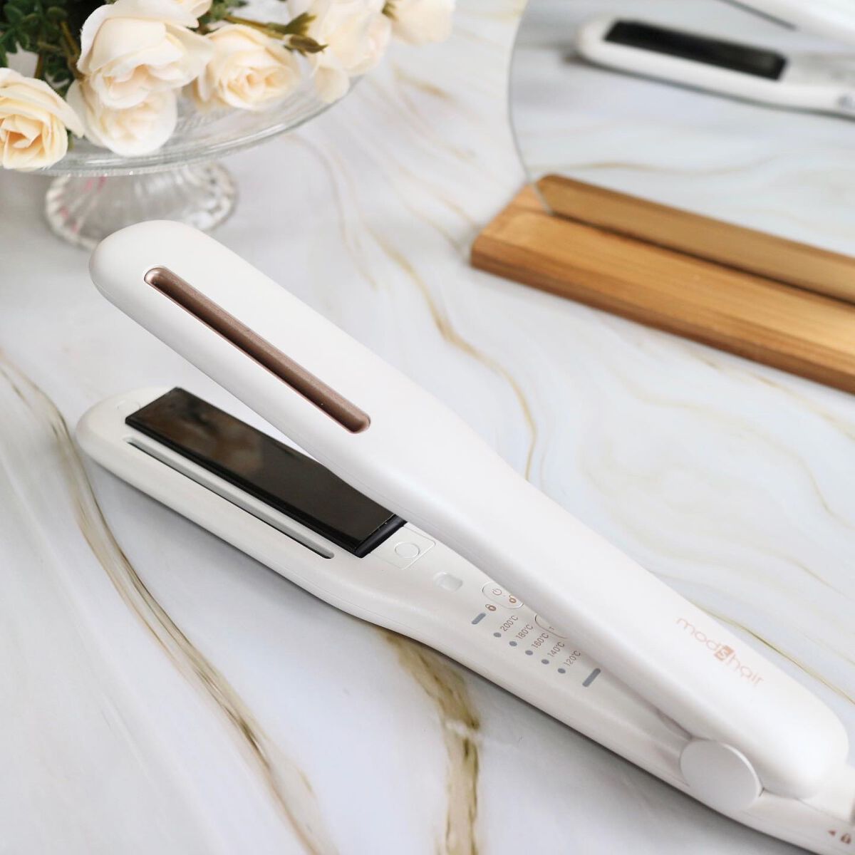 プリヴィレージュ シルクミラーストレート MHS-2410/mod's hair/ストレートアイロンを使ったクチコミ(1枚目)