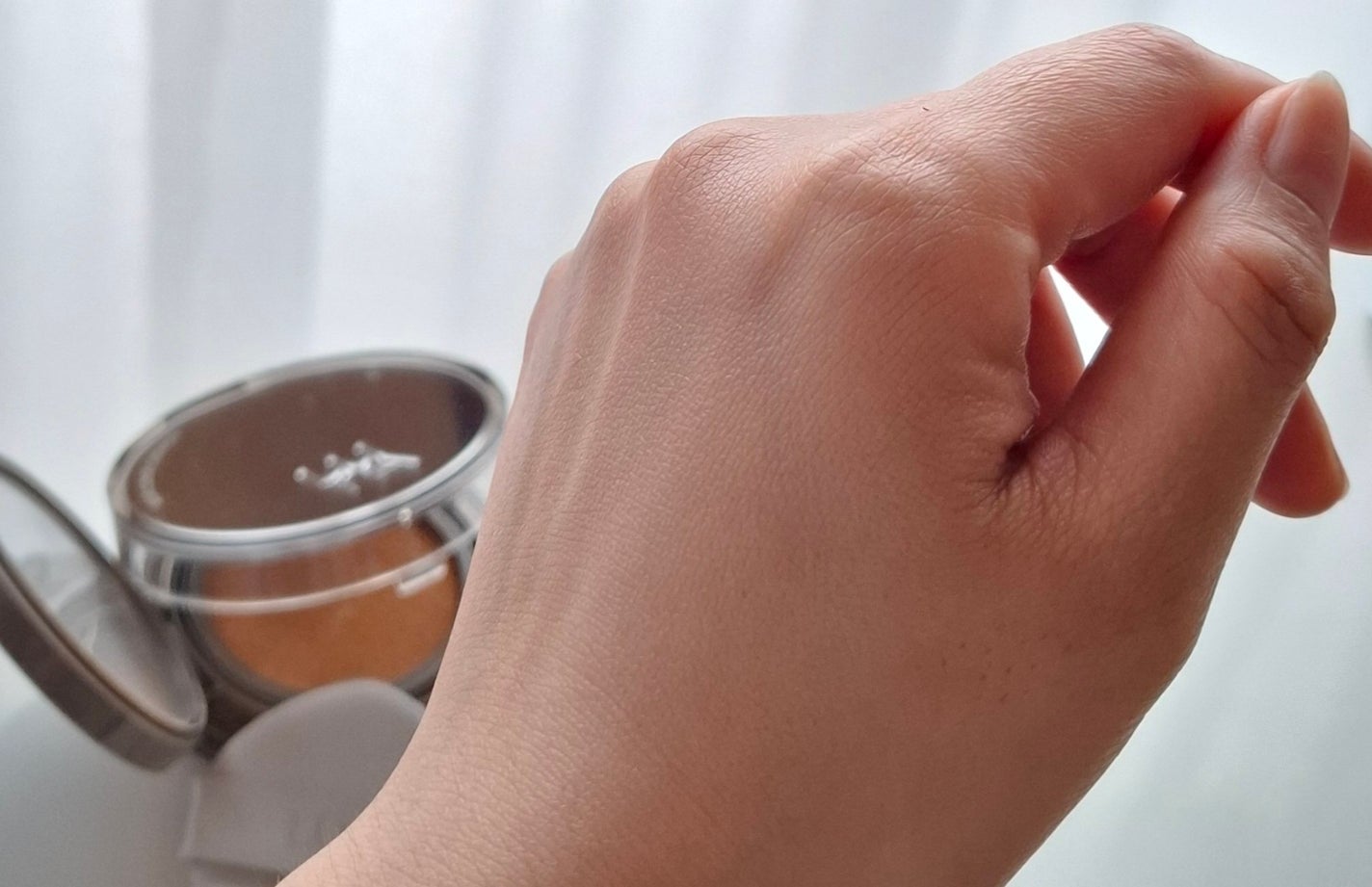 ブラーカバークッション/LUNA/クッションファンデーションを使ったクチコミ(4枚目)