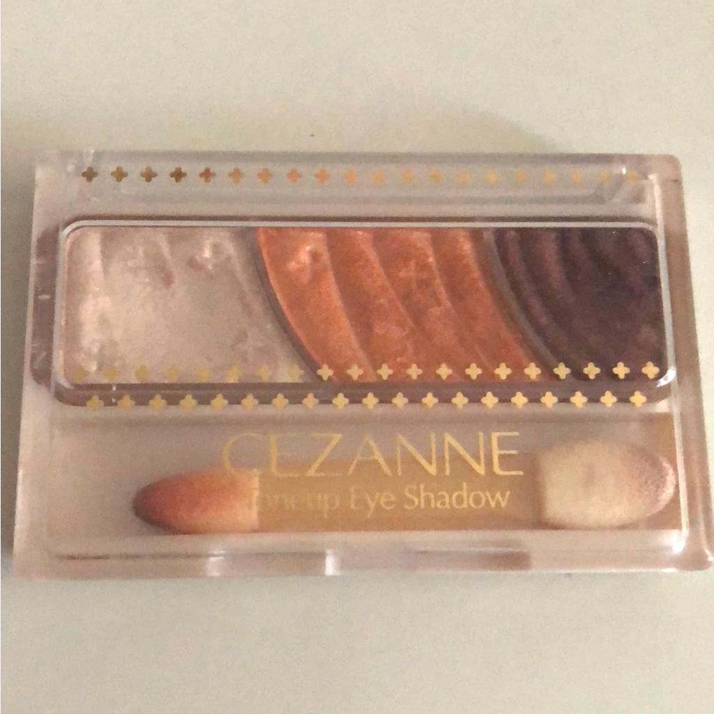 トーンアップアイシャドウ/CEZANNE/アイシャドウパレットを使ったクチコミ（1枚目）