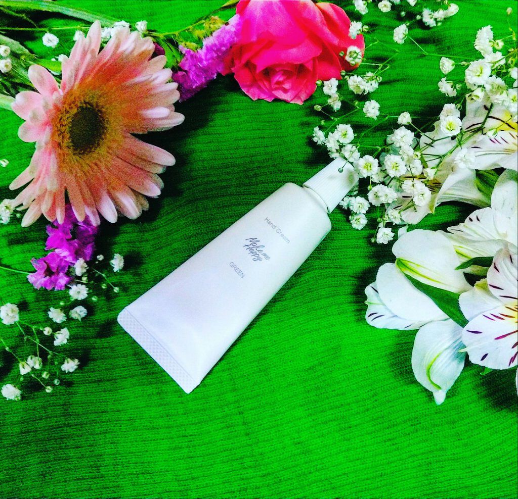 メイクミーハッピー ハンドクリーム WHITE/キャンメイク/ハンドクリームを使ったクチコミ(1枚目)