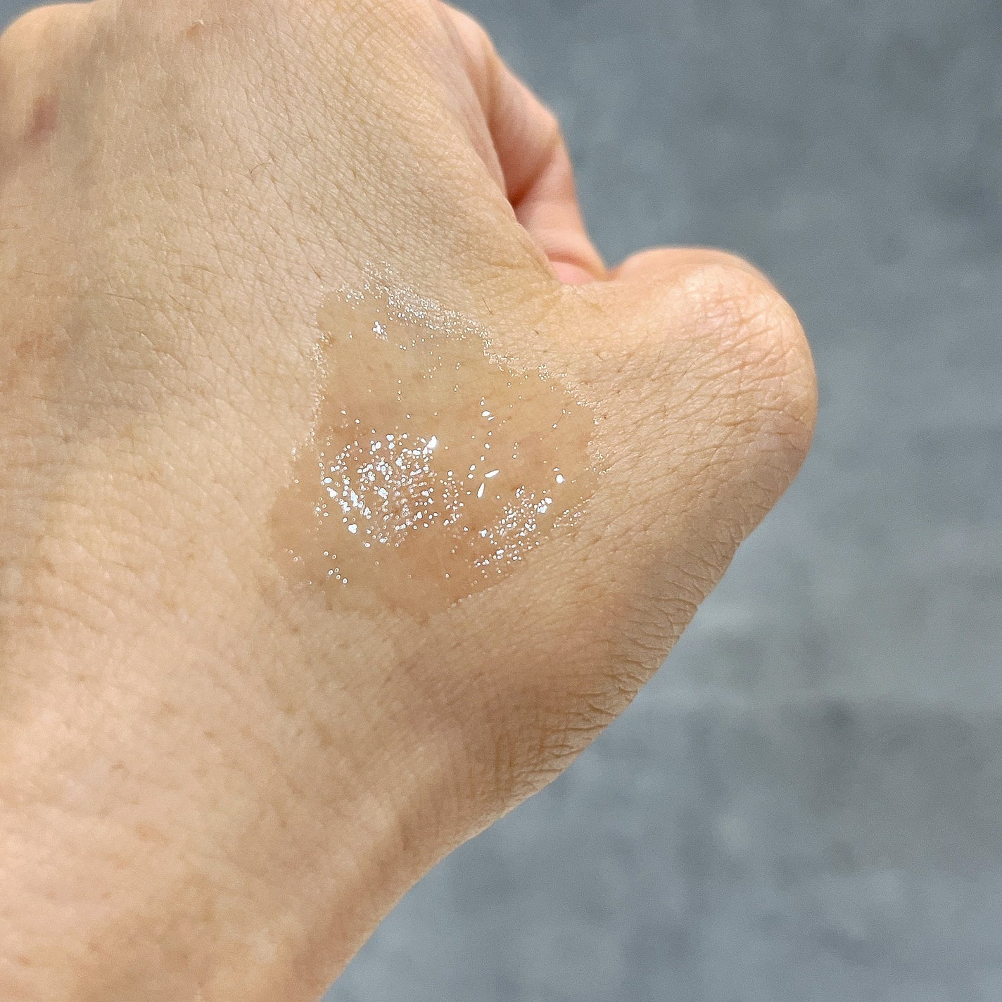 ラビューム ボリュームリップセラム/Luvum/リップグロスを使ったクチコミ(5枚目)