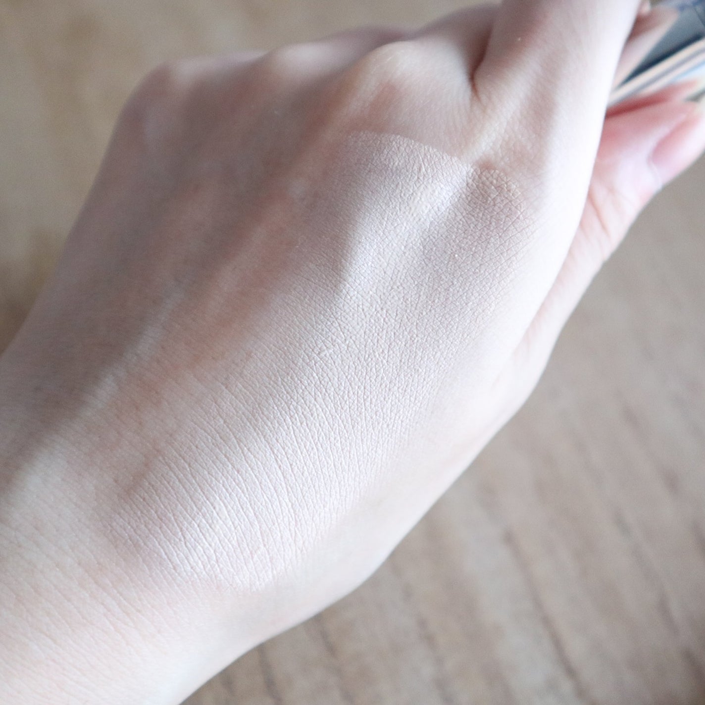 ウォーターベルベットカバーファンデーション/wakemake/リキッドファンデーションを使ったクチコミ(5枚目)