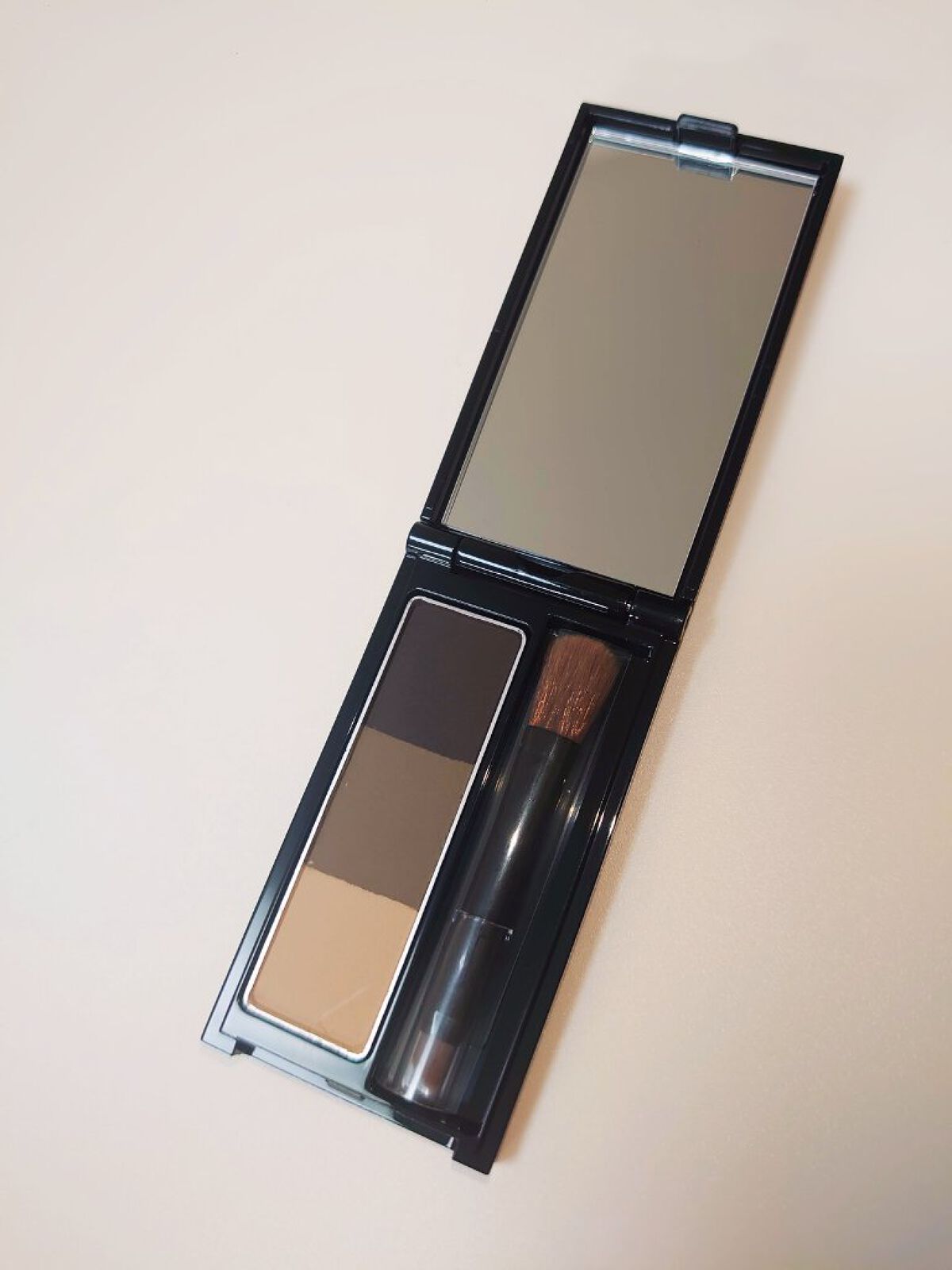 ケイト デザイニングアイブロウ3D/KATE/パウダーアイブロウを使ったクチコミ（3枚目）