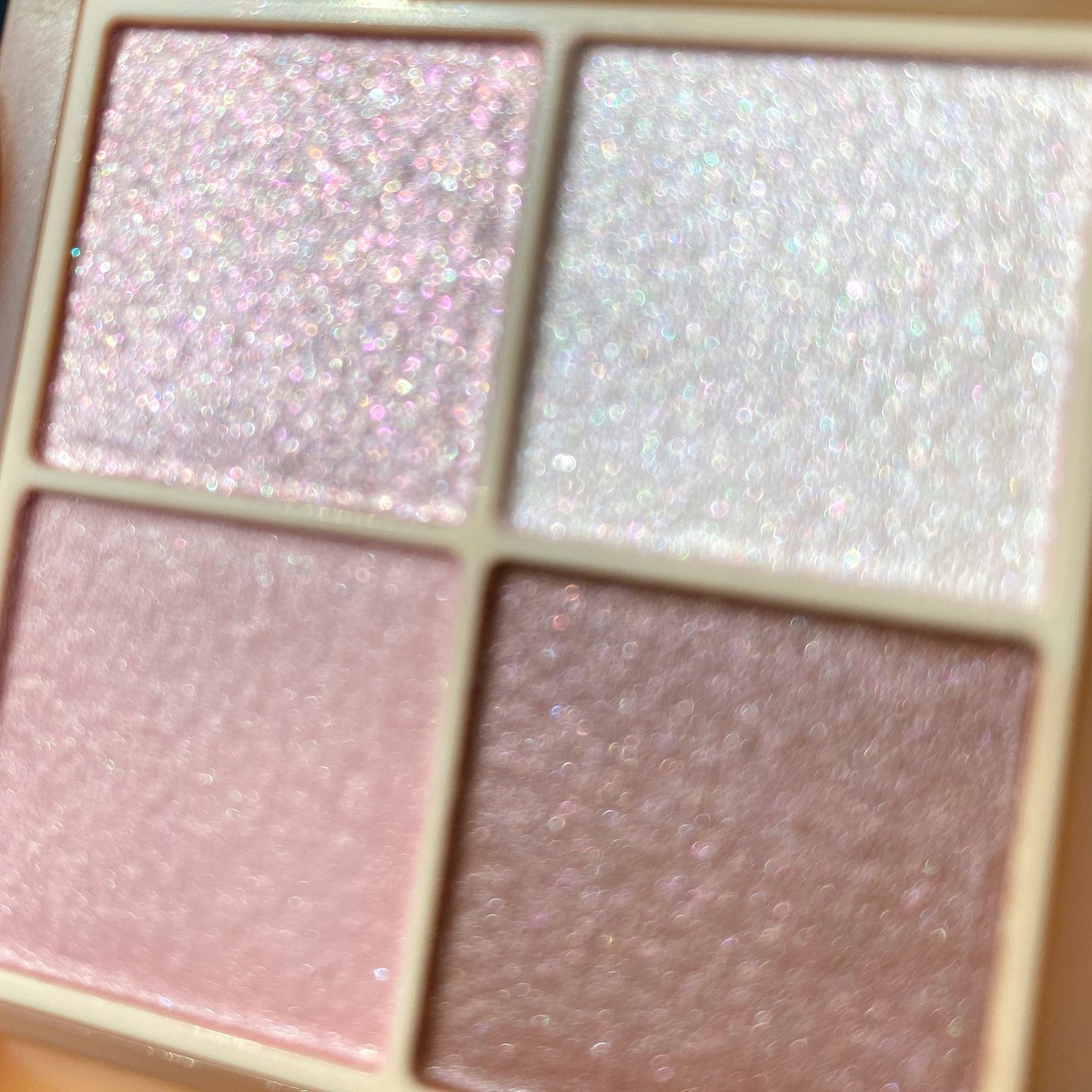 ベージュトーンアイシャドウ/CEZANNE/アイシャドウパレットを使ったクチコミ(4枚目)