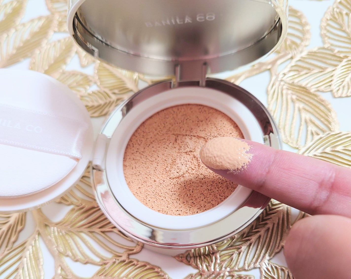 カバーリシャス アルティメット ホワイトクッション モイスチャー/BANILA CO/クッションファンデーションを使ったクチコミ(4枚目)