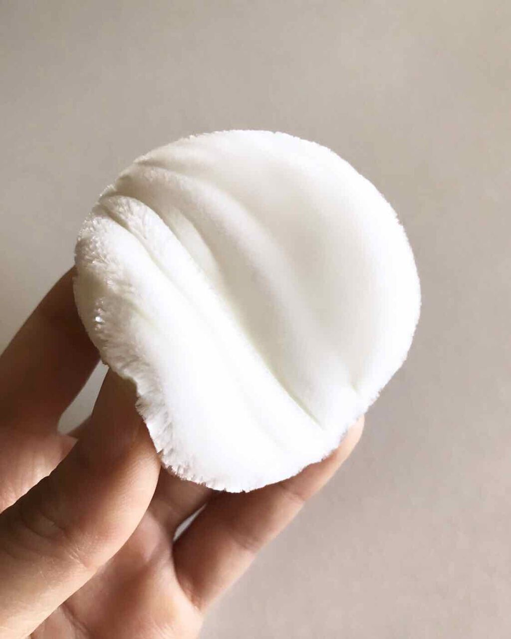 チャコット・コスメティクス パウダーパフのクチコミ「CHACOTT
チャコット

パウダーパフ

2個入り　600＋税

前の投稿でのせたチャコッ.....」（2枚目）