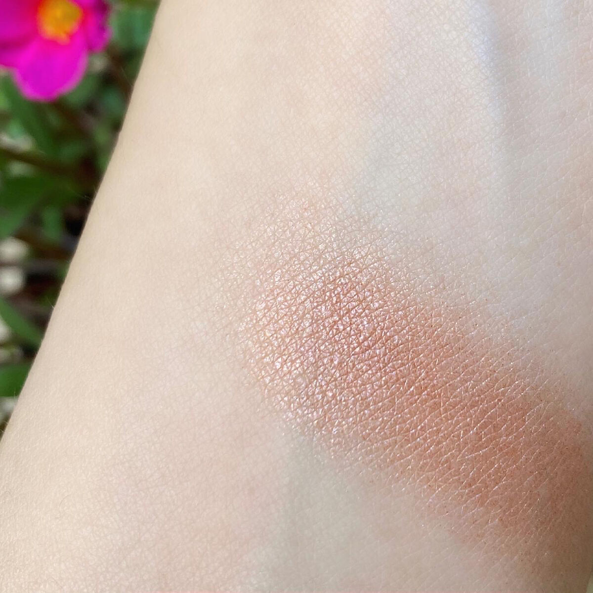 ラメクラッシュ/YVES SAINT LAURENT BEAUTE/単色アイシャドウを使ったクチコミ（3枚目）