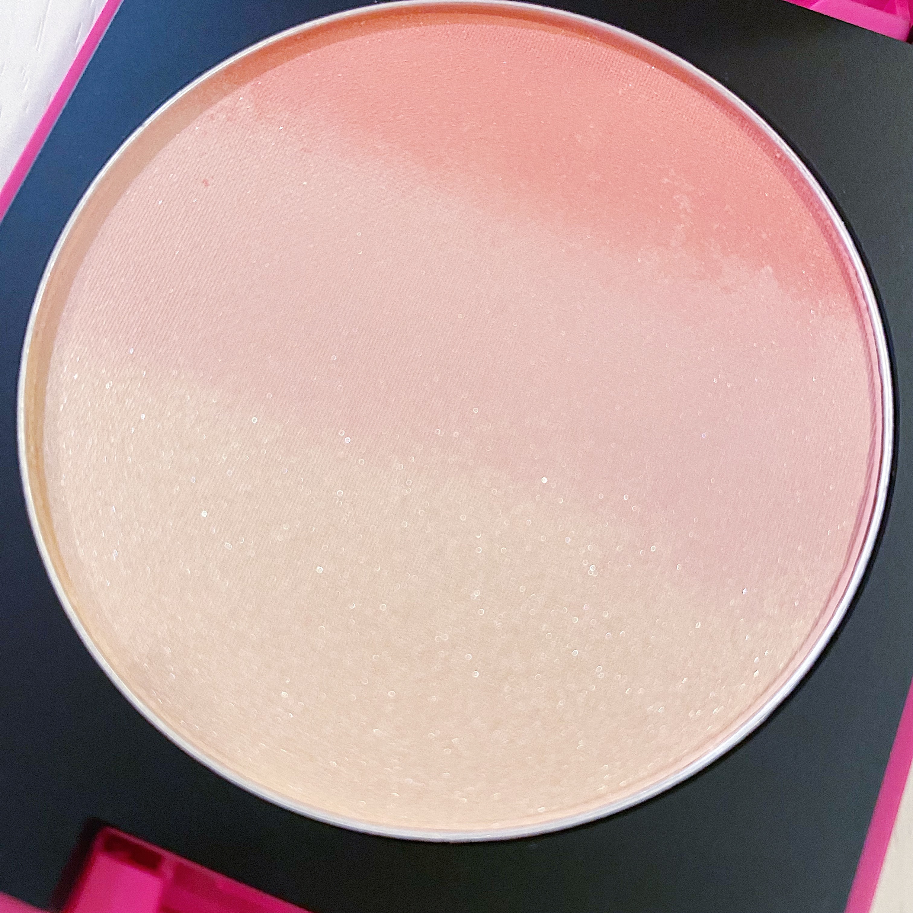 セルヴォーク イレーション グロウブラッシュ EX02 メロウピンク/Celvoke/パウダーチークを使ったクチコミ（3枚目）