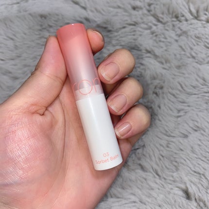グラスティングメルティングバーム 03 ソルベバーム(Sorbet Balm)/rom&nd/リップバームを使ったクチコミ(2枚目)