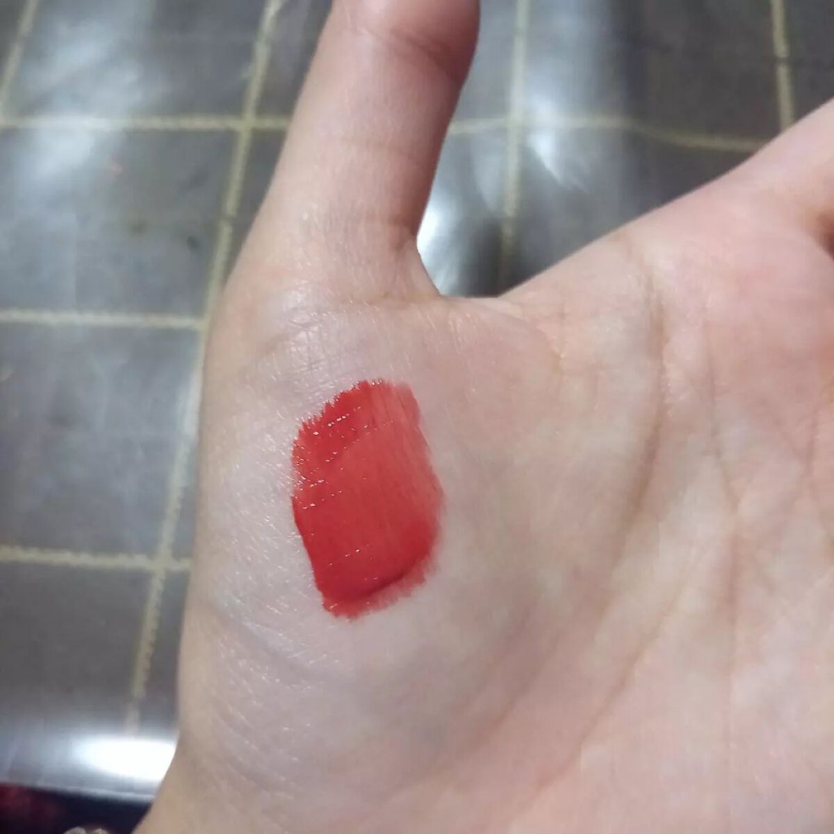 ジルスチュアート タイムレスグロウ ルージュティント 04 lipstick letter/JILL STUART/リップティントを使ったクチコミ（3枚目）