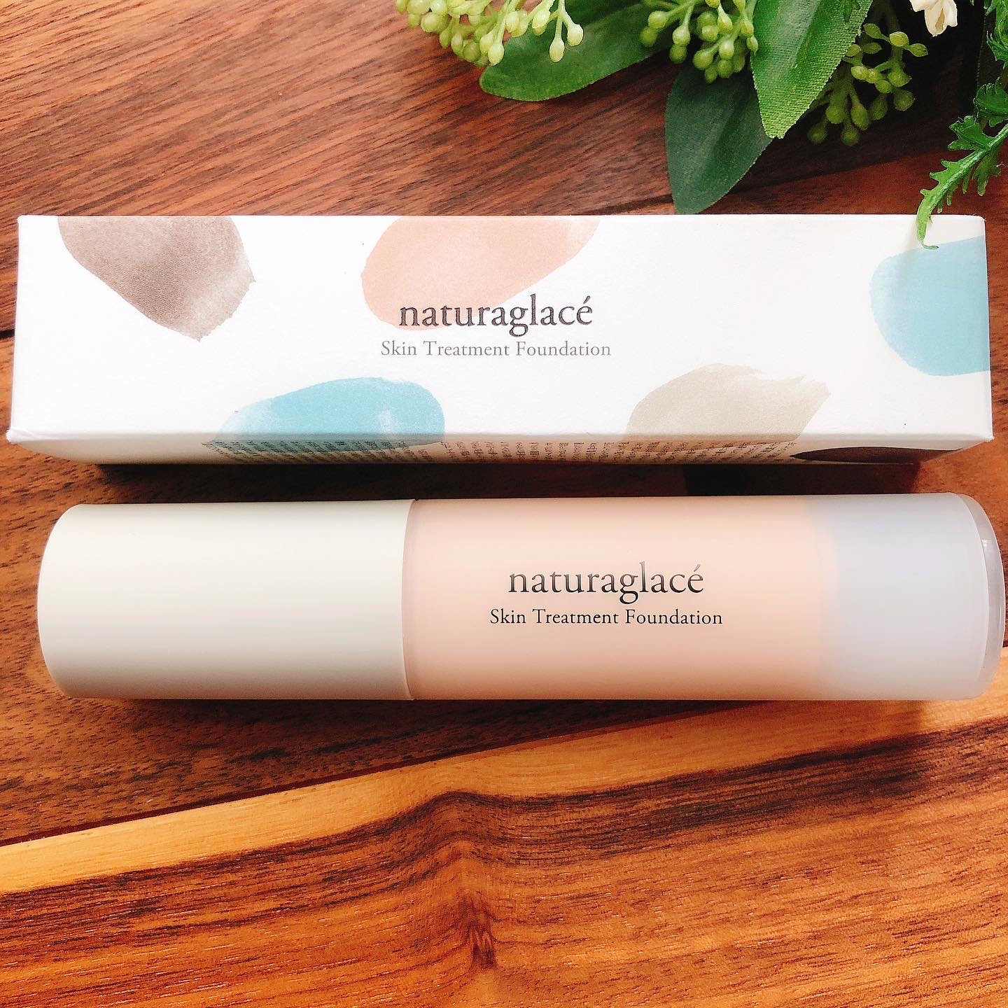 *
ナチュラグラッセ
スキントリートメント
ファンデーション NO3
20mL
4000円(税抜)

SPF25 PA+++
--------------------------
100%天然由来成分の
トリートメントマスク効果の
スキ