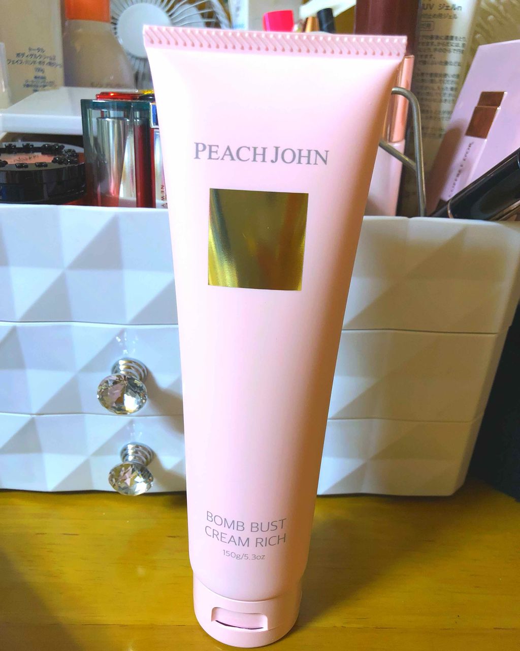 ボムバストクリーム リッチ/PEACH JOHN/バストケア・ヒップケアを使ったクチコミ(1枚目)