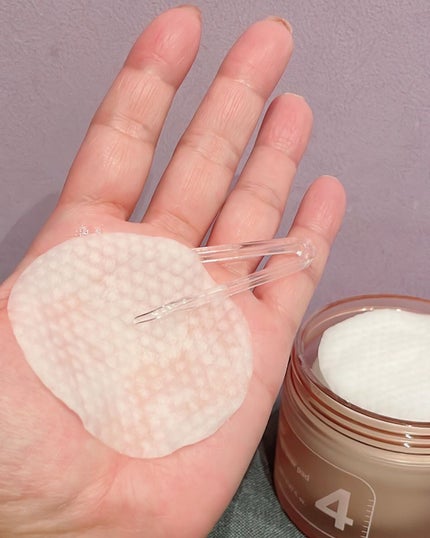 4番 毛穴ゼロたまご肌トナーパッド/numbuzin/トナーパッドを使ったクチコミ(5枚目)