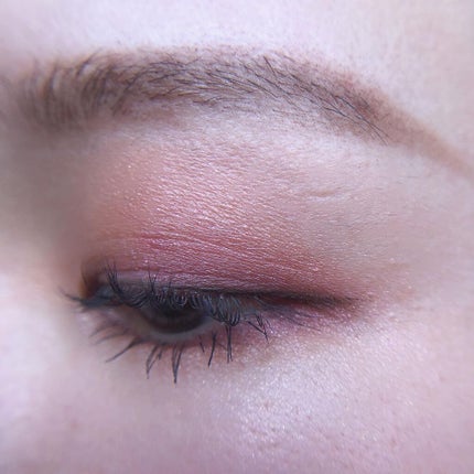 あゆみ on LIPS 「・\#todaysmake/・アイシャドウ☑@lauramer..」(4枚目)