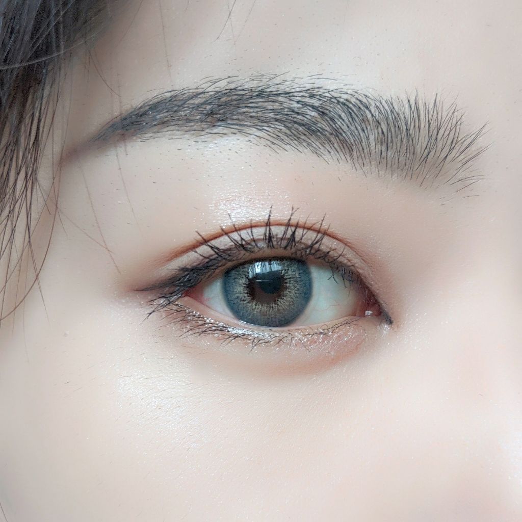 Glossy mood/THEPIEL/カラーコンタクトレンズを使ったクチコミ（1枚目）