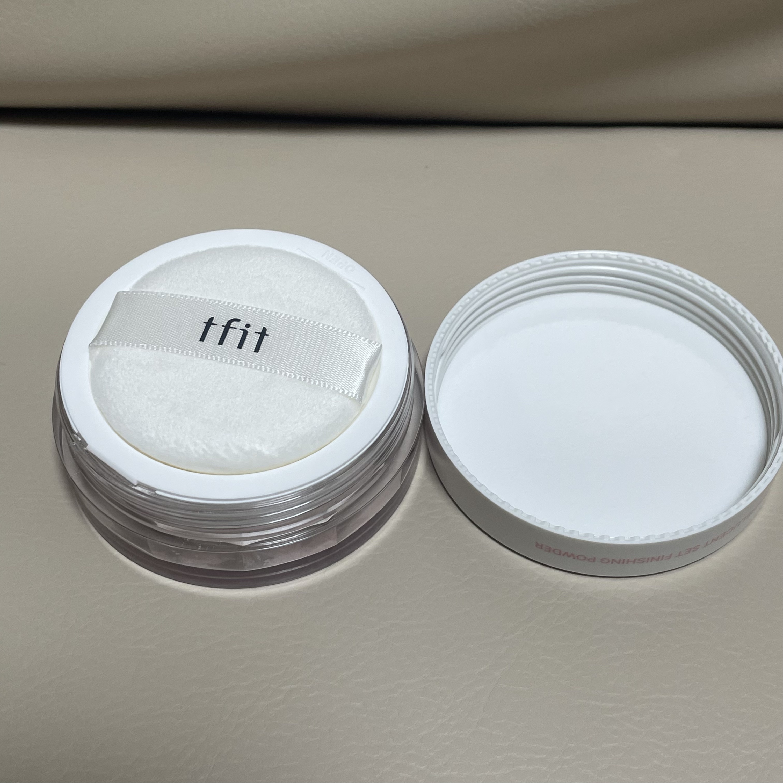 トランスルーセントセットフィニッシングパウダー/TFIT/ルースパウダーを使ったクチコミ（2枚目）