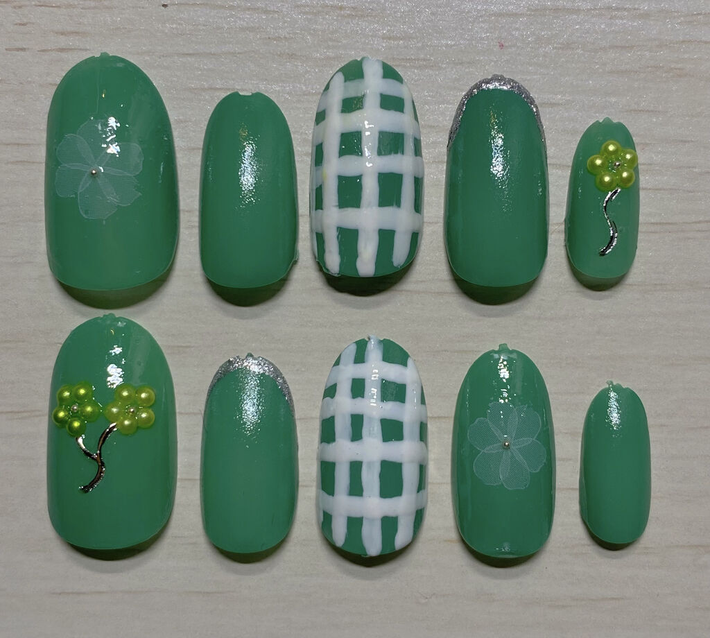 AC ネイルエナメル M/AC MAKEUP/マニキュアを使ったクチコミ（2枚目）