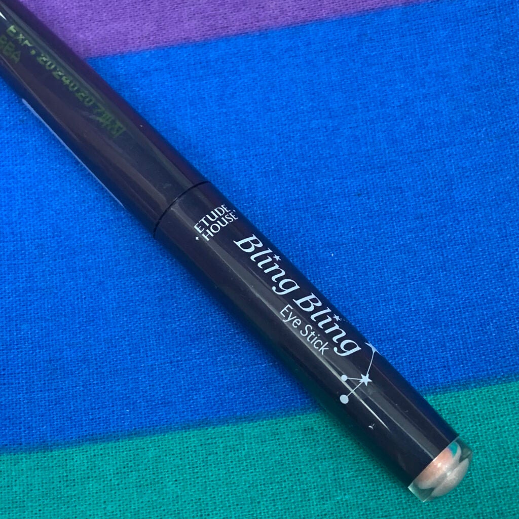 キラキラ アイシャドウ/ETUDE/スティックアイシャドウを使ったクチコミ(1枚目)