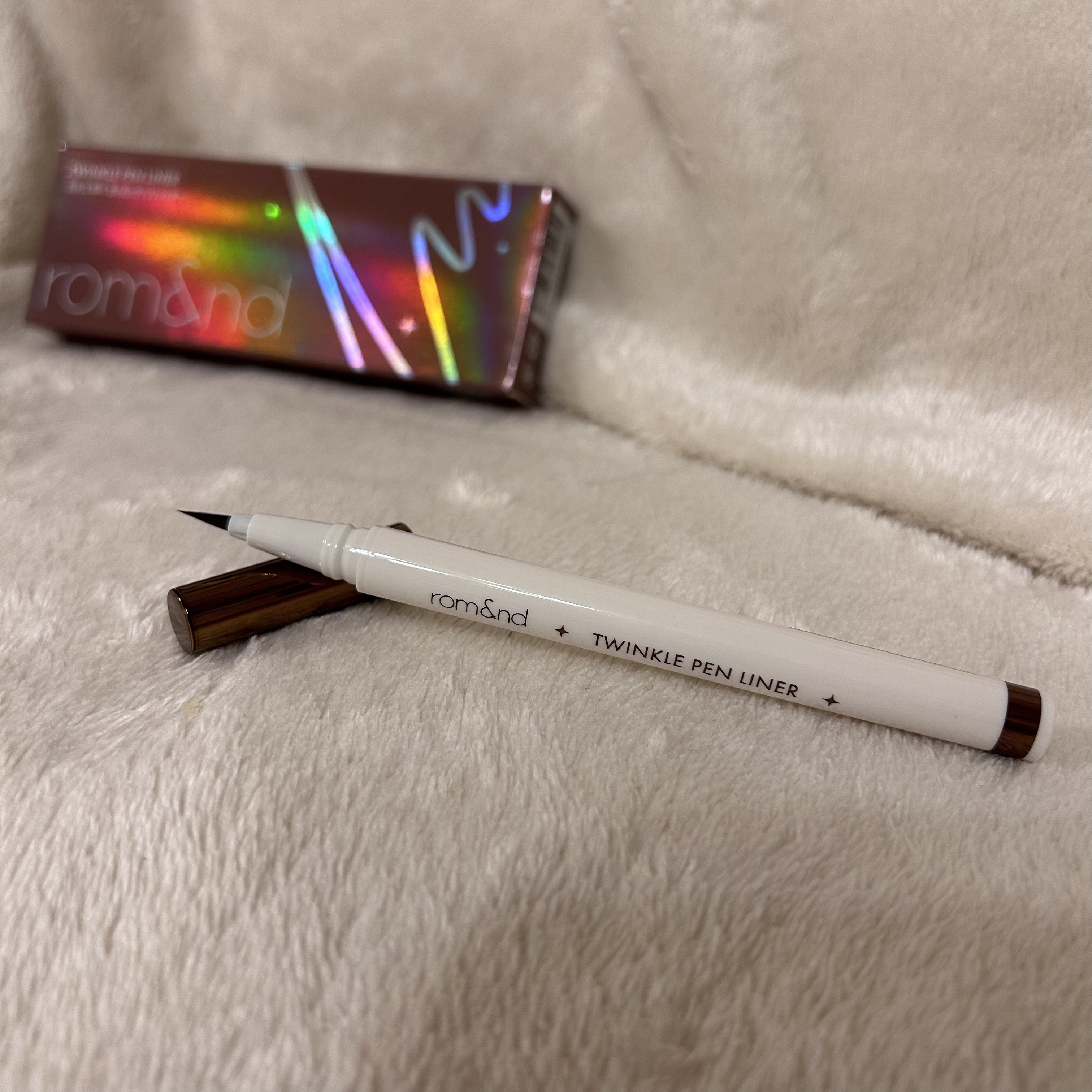 トゥインクルペンライナー/rom&nd/リキッドアイライナーを使ったクチコミ（2枚目）