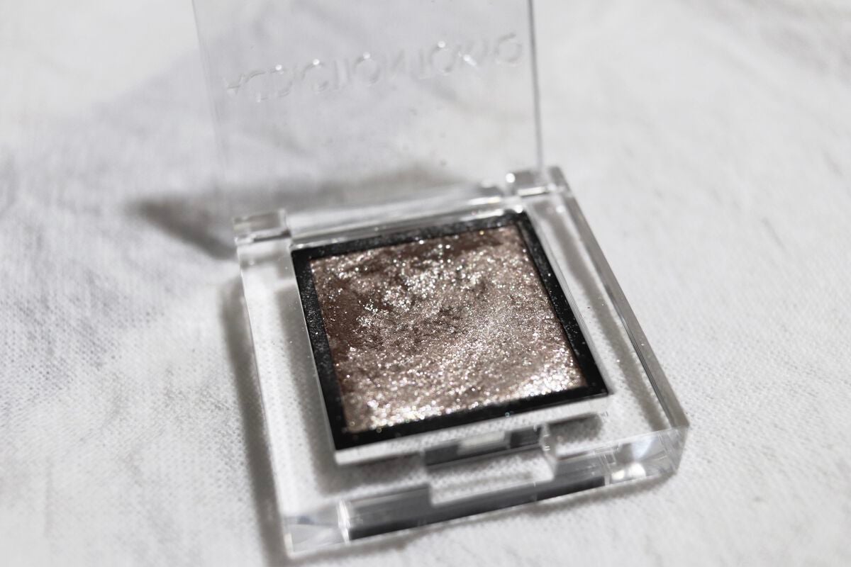 アディクション ザ アイシャドウ スパークル/ADDICTION/単色アイシャドウを使ったクチコミ(2枚目)