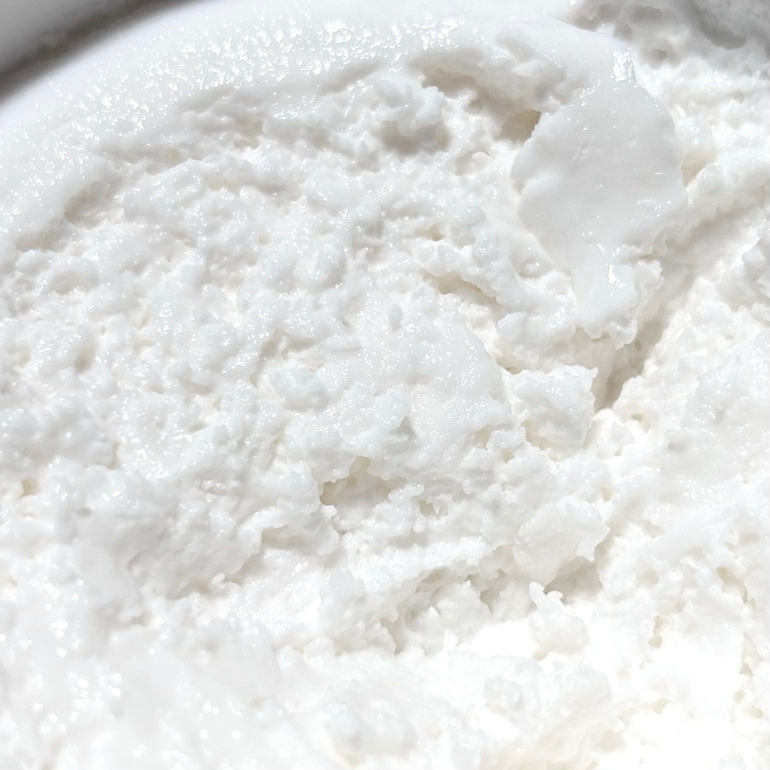 テ・アールグレイ スノーシア ボディクリーム 125ml/L'OCCITANE/ボディクリームを使ったクチコミ（2枚目）