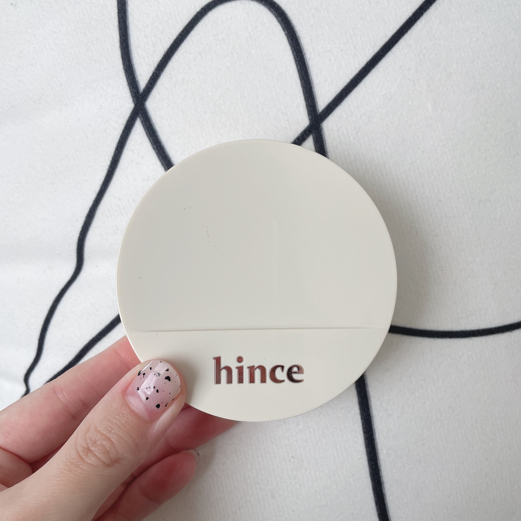 セカンドスキングロウクッション 17 ポーセリン/hince/クッションファンデーションを使ったクチコミ（3枚目）