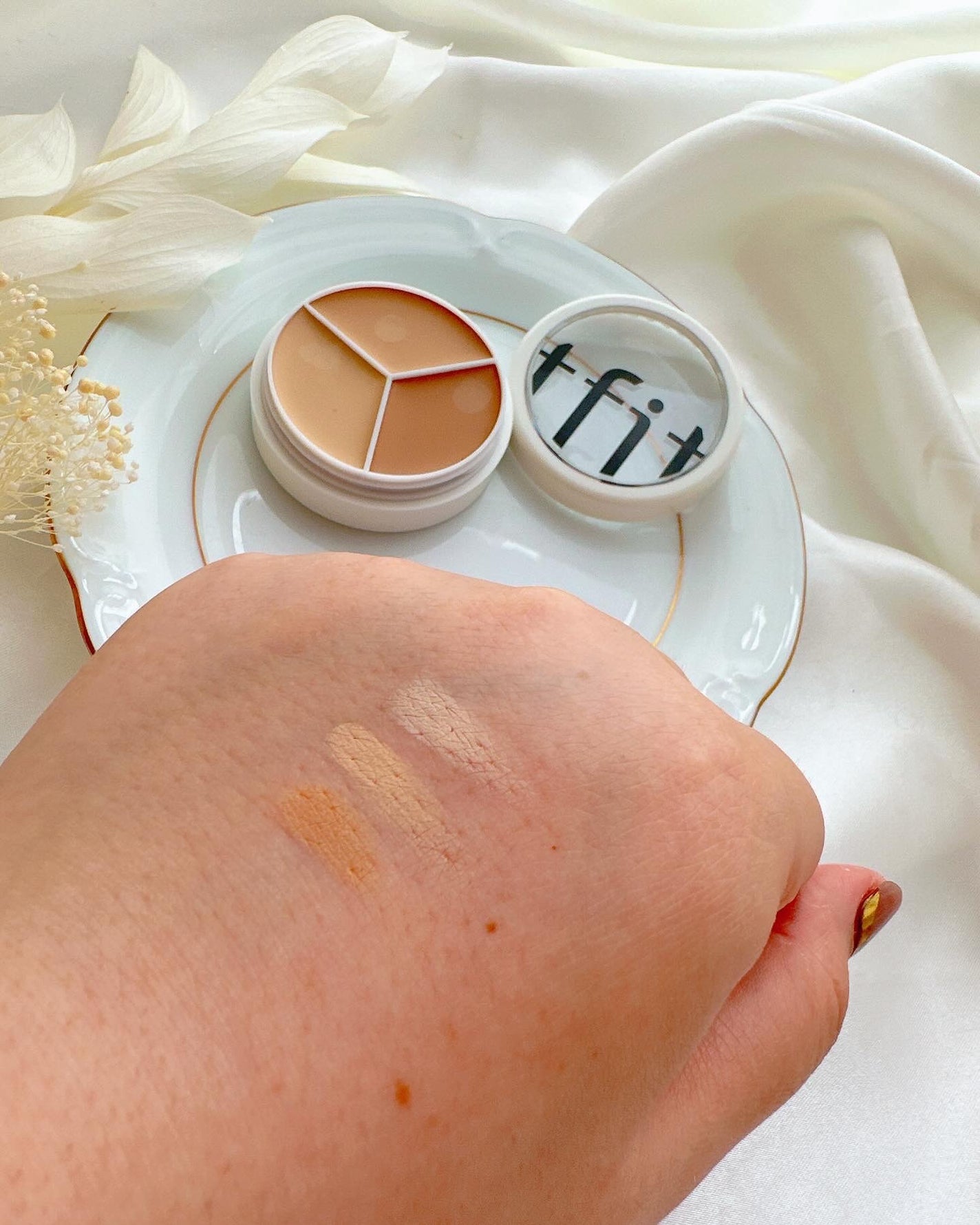 カバーアッププロコンシーラー/TFIT/パレットコンシーラーを使ったクチコミ(5枚目)