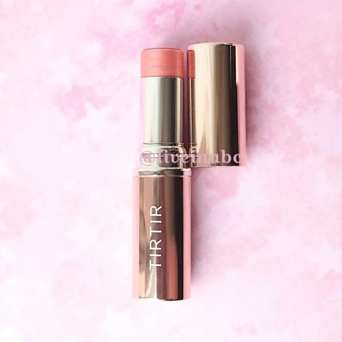 マイグロウハイライター ロージービーム/TIRTIR(ティルティル)/スティックハイライトを使ったクチコミ（2枚目）