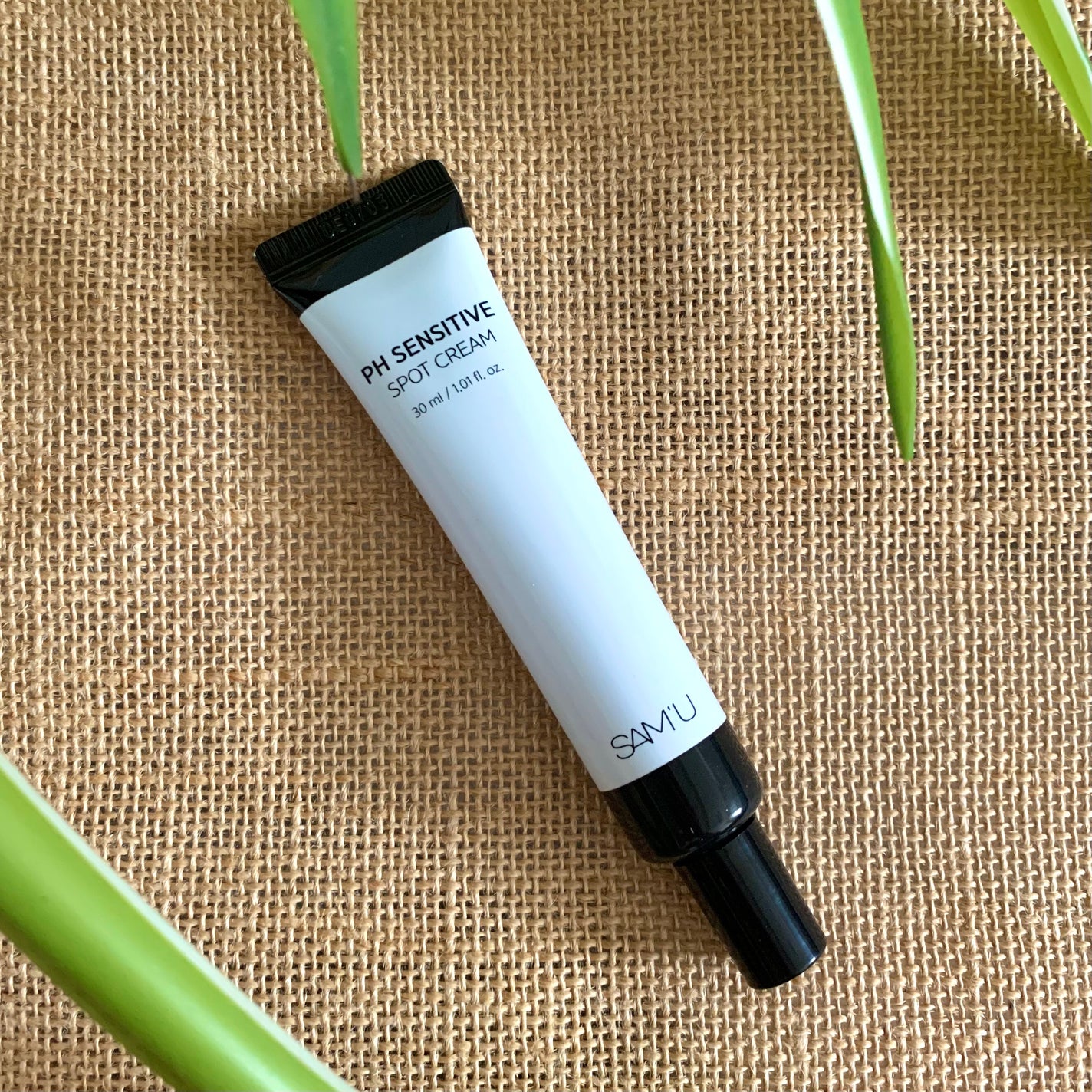 Mirena on LIPS 「【PHSENSITIVESPOTCREAM】崩れた肌バリアの救..」(1枚目)