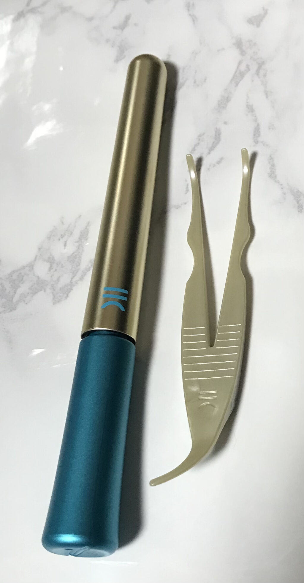 TWOOLダブルアイリッドハイブリットフィルム/SHOBIDO/二重まぶた用アイテムを使ったクチコミ（3枚目）