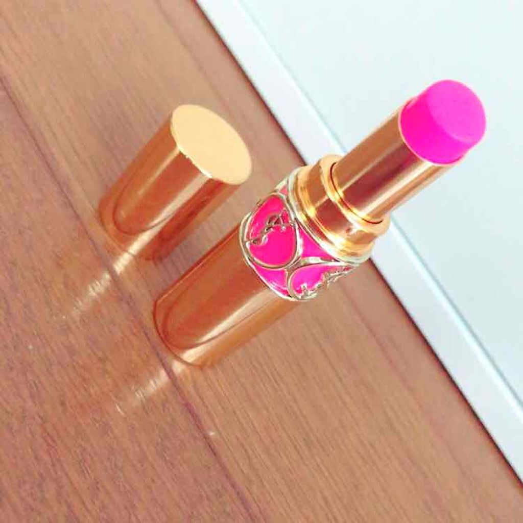 ルージュ ヴォリュプテ シャイン/YVES SAINT LAURENT BEAUTE/口紅を使ったクチコミ(2枚目)